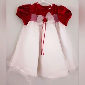 Rare Editions New Red Velvet dress. Beautiful. Size 18 months